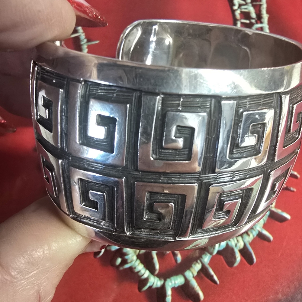 *PRICE DROP!* Vintage Taxco Sterling Silver Geometric Cuff Bracelet 2.45oz - Picture 2 of 6